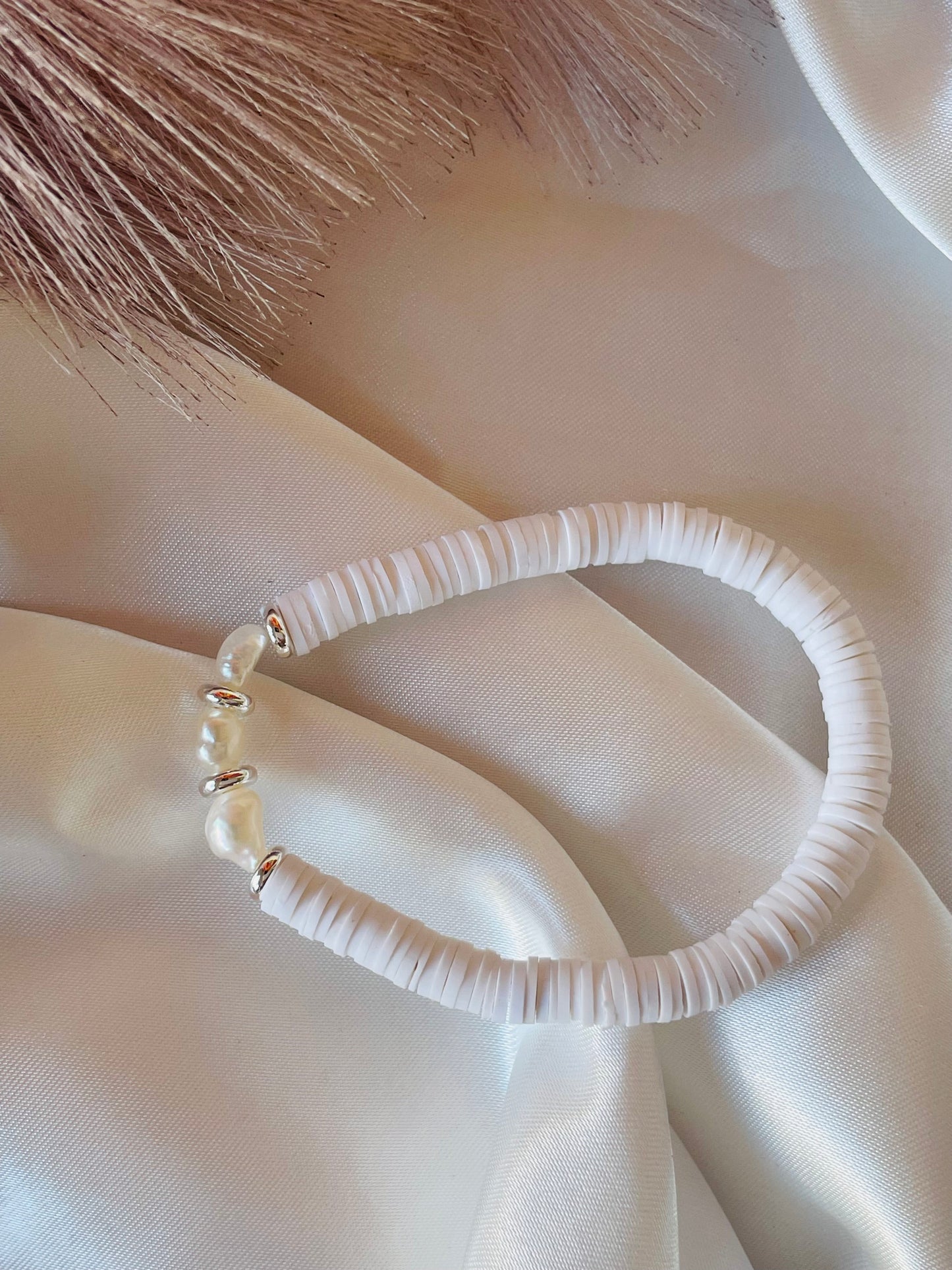 pearl highlight bracelet